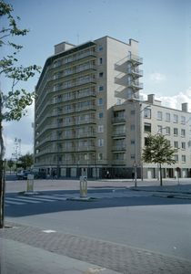 800628 Gezicht op de Stadionflat (Stadionlaan) te Utrecht